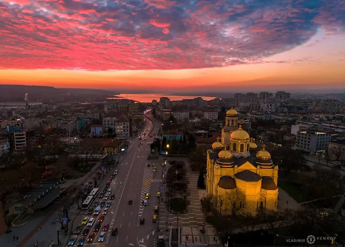 Desire Luxury Apartment - City Center & Sea Garden Daire Varna