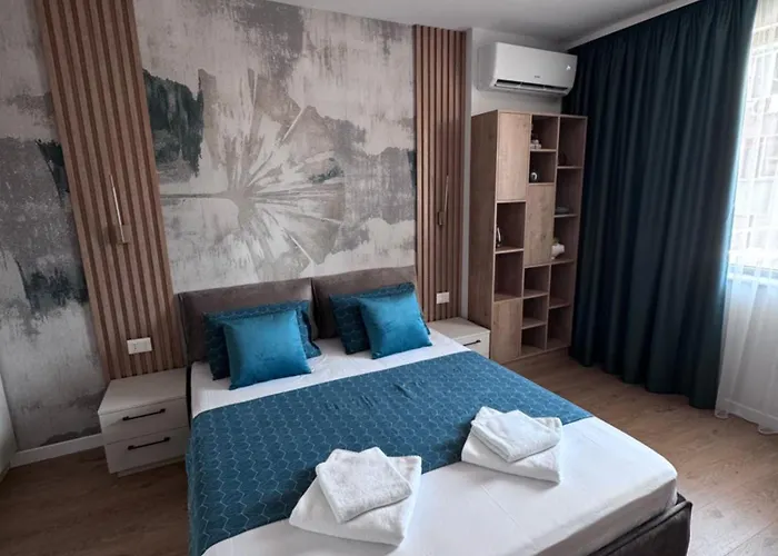 Daire Desire Luxury Apartment - City Center & Sea Garden