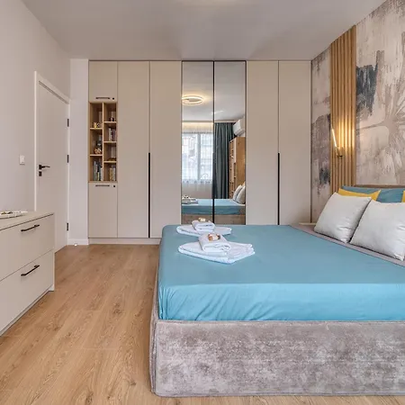 Desire Luxury Apartment With Private Garage In Central Varna *
